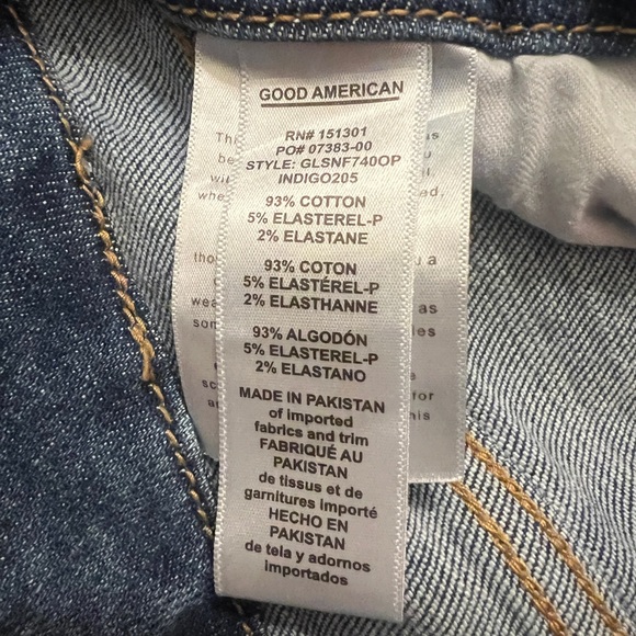Good American Good Curve Straight Leg Jean - size 16, color: Indigo205 - Picture 6 of 7